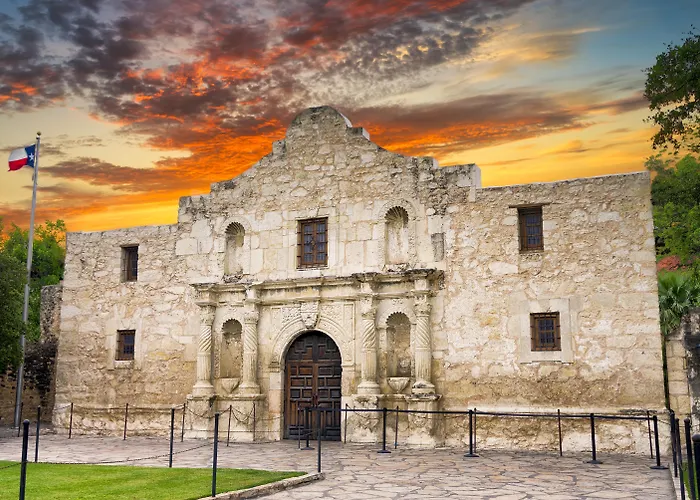 Holiday Inn Express San Antonio North Riverwalk Area By Ihg