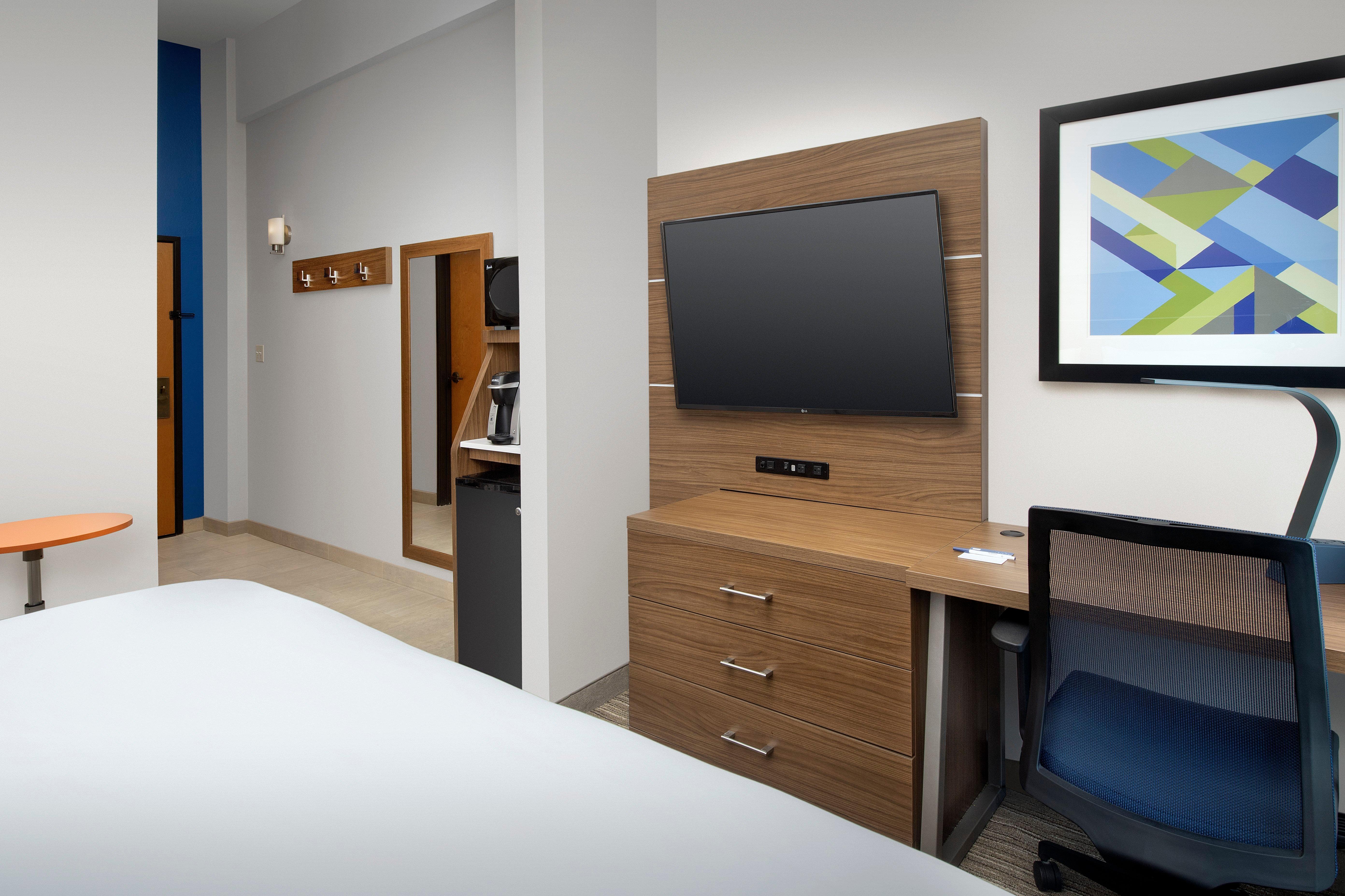 Hotel Express North Riverwalk Area By Ihg